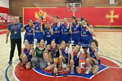 ŽKK Budućnost Bemax — tim sa trofejom nakon turnira